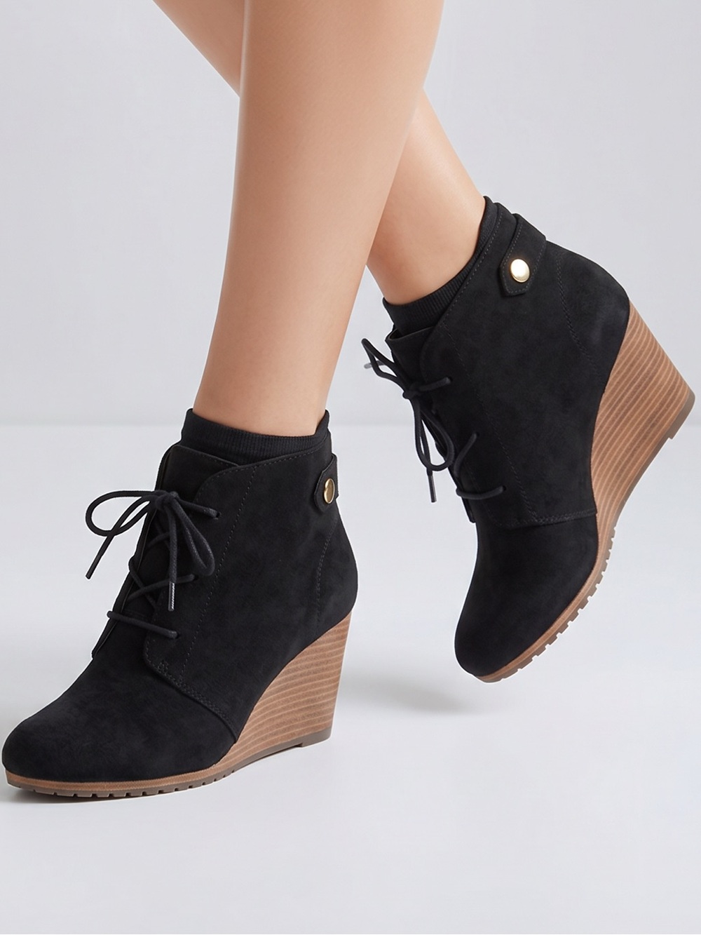 Dr. Scholl's Women's Conquer Black Wedge Ankle Booties Size 6.5M